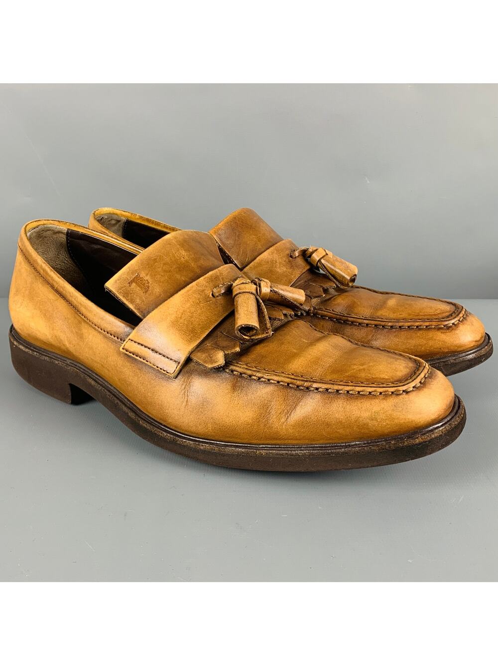 TOD'S Size 8 Brown Distressed Leather Tassels Loafers